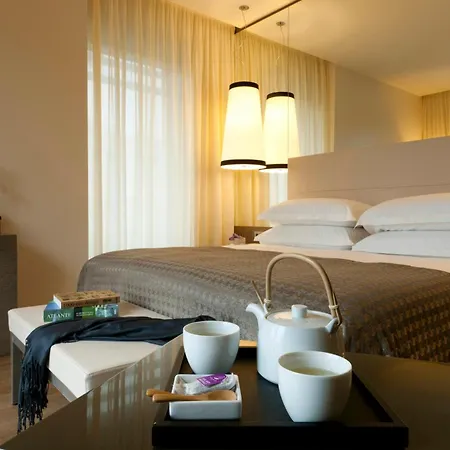 Starhotels Echo 4* Milano