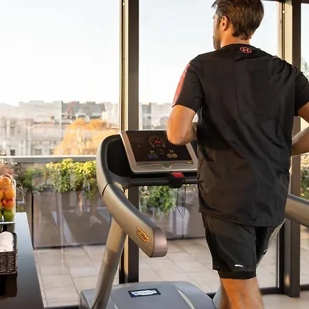 Ξενοδοχείο Starhotels Echo 4*