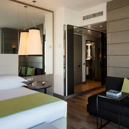 Otel Starhotels Echo 4*