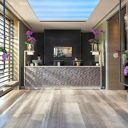 Starhotels Echo מלון 4*
