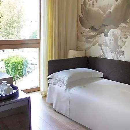 Starhotels Echo מלון 4*