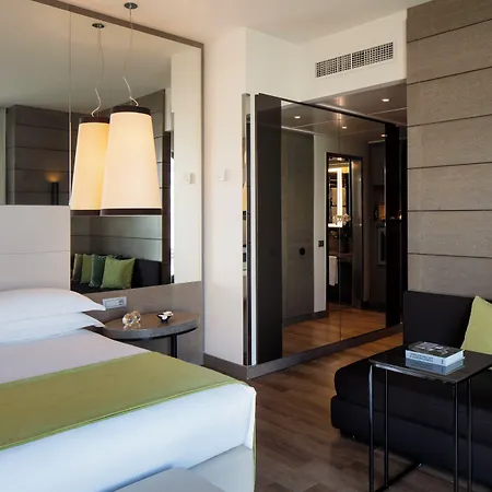 Starhotels Echo 4* Milano