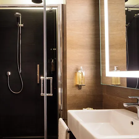 Starhotels Echo 4*