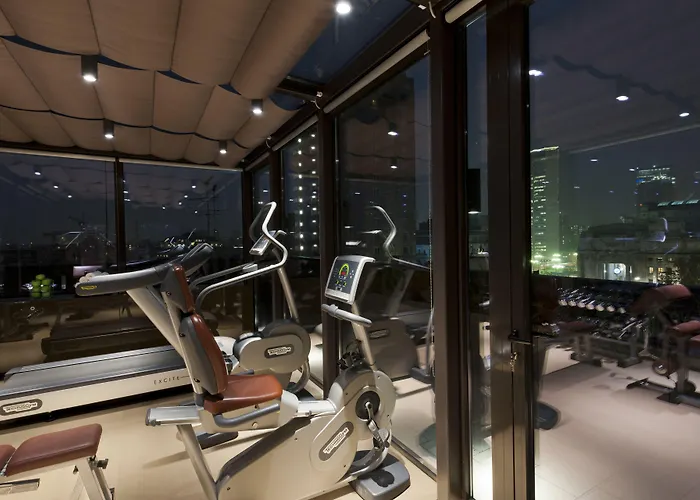 スターホテルズ エコー 4* ミラノ