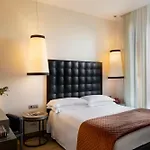 Starhotels Echo 4* Milánó
